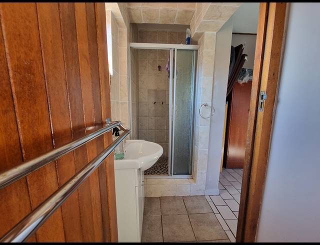 5 BEDROOM HOUSE FOR SALE IN DANA BAY